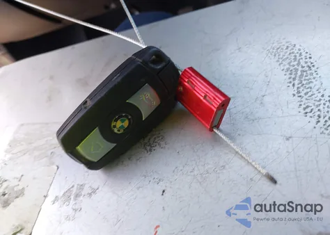 2013 BMW X1 Sdrive28I z USA, uszkodzony, nr VIN WBAVM1C51DVW41056